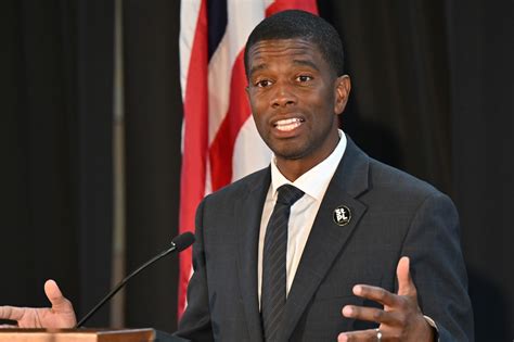 St. Paul Mayor Melvin Carter vetoes 2024 ballot question for childcare initiative